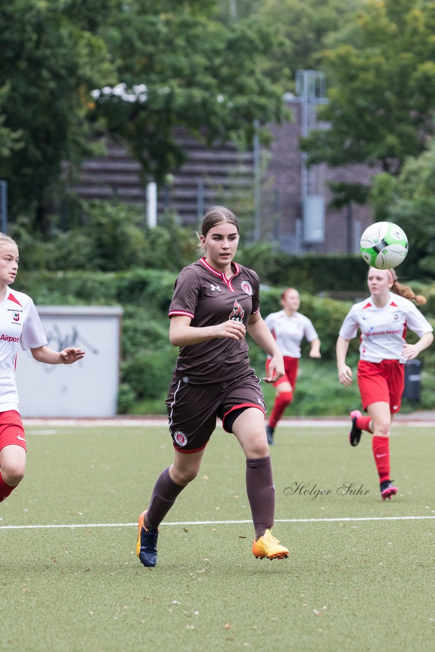 Bild 329 - wBJ Walddoerfer - St. Pauli : Ergebnis: 6:0